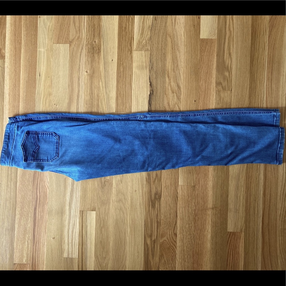 Women’s jeans